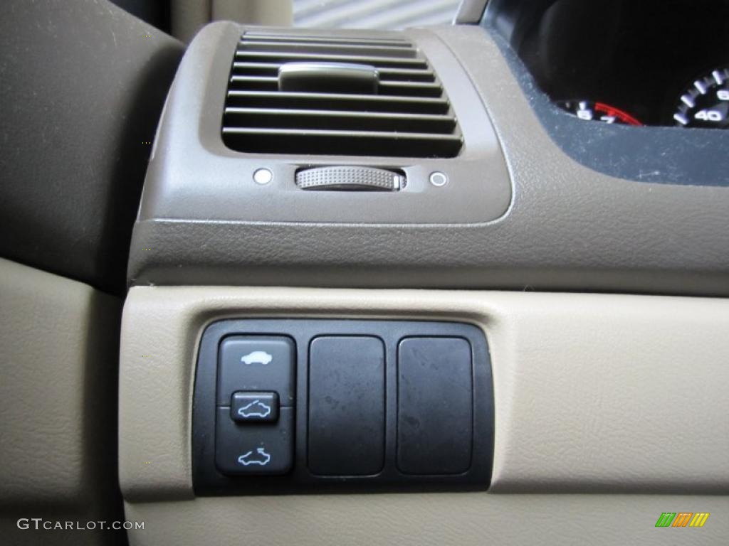 2006 Accord EX Sedan - Desert Mist Metallic / Ivory photo #20