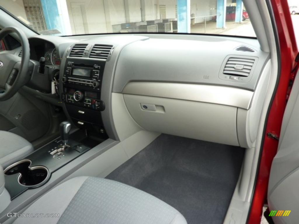 Gray Interior 2009 Kia Borrego LX V6 4x4 Photo #38566601