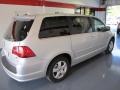 Mercury Silver Metallic - Routan SE Photo No. 4