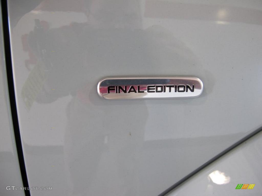 2010 Volkswagen New Beetle Final Edition Coupe Marks and Logos Photo #38571104