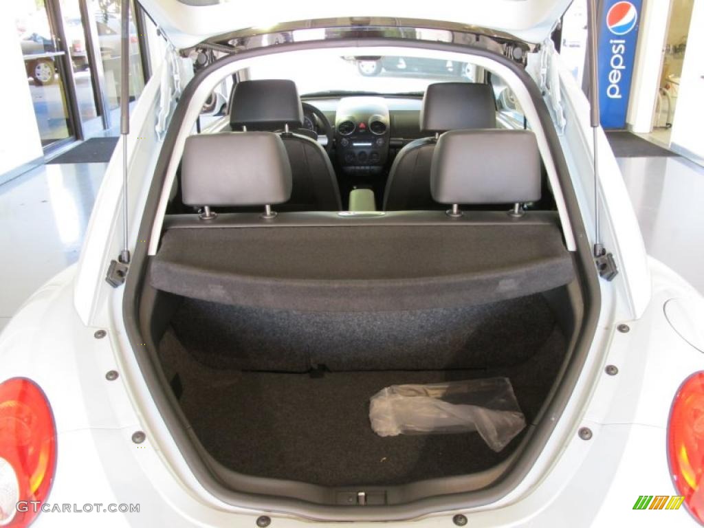 2010 Volkswagen New Beetle Final Edition Coupe Trunk Photo #38571116