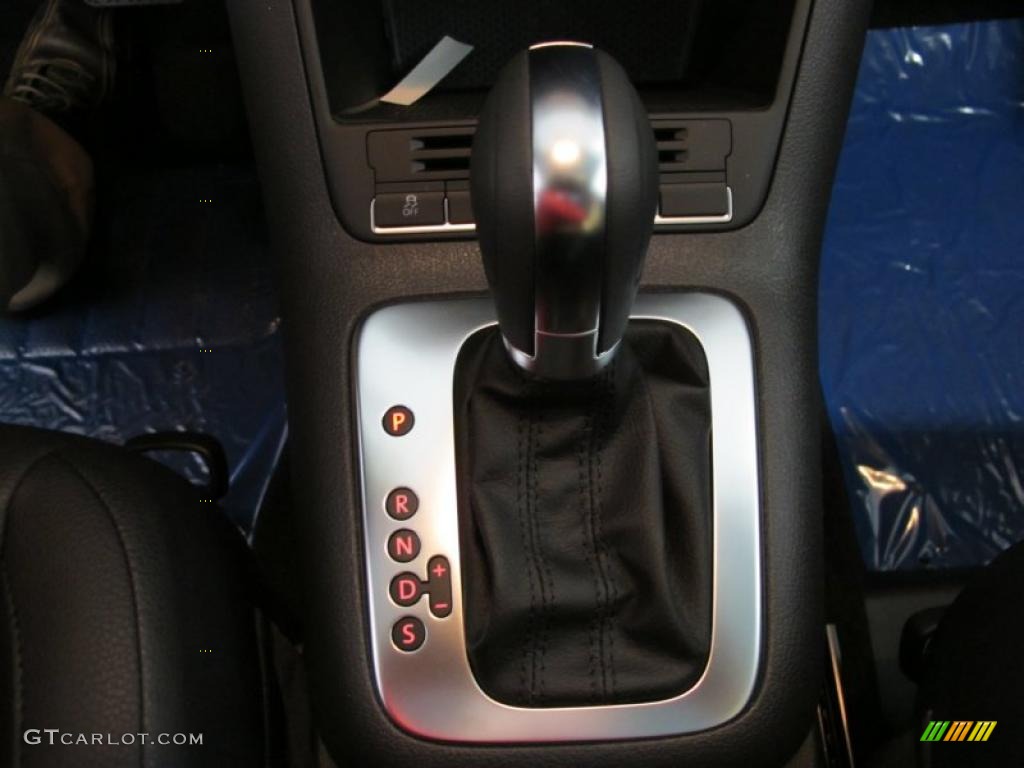 2011 Volkswagen Tiguan SE 6 Speed Tiptronic Automatic Transmission Photo #38571832