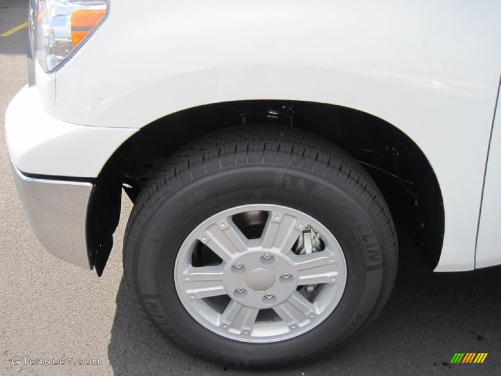 2011 Tundra CrewMax - Super White / Sand Beige photo #9