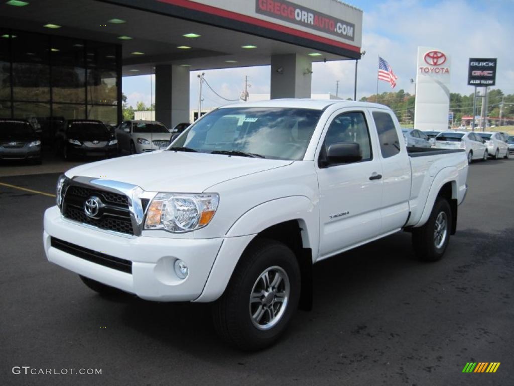 2011 Tacoma V6 PreRunner Access Cab - Super White / Graphite Gray photo #1