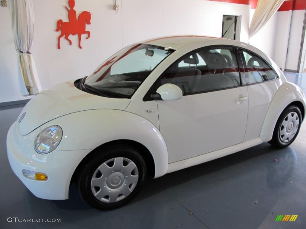 Cool White Volkswagen New Beetle