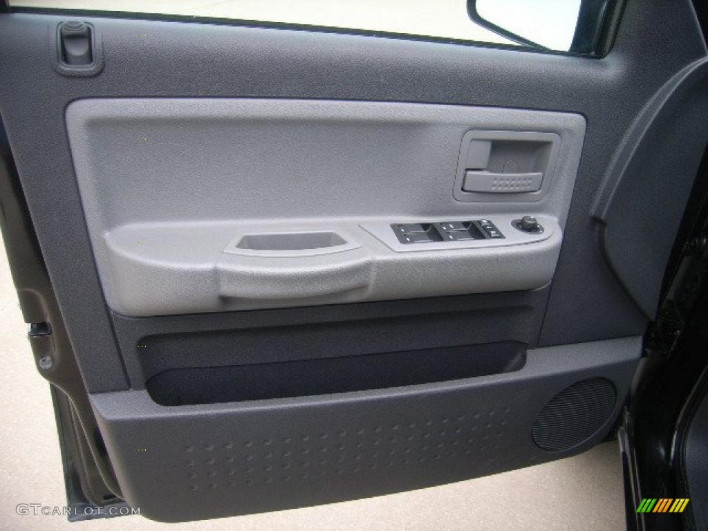 2010 Dodge Dakota Big Horn Crew Cab Dark Slate Gray/Medium Slate Gray Door Panel Photo #38574884