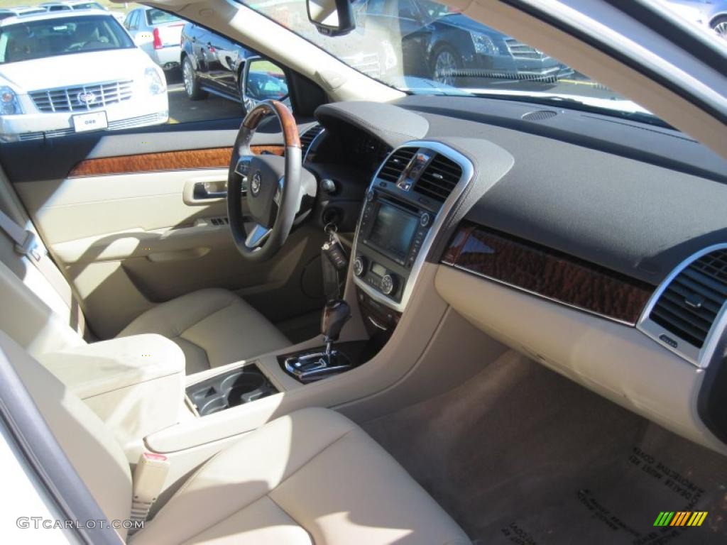 2008 Cadillac SRX 4 V8 AWD Cashmere/Cocoa Dashboard Photo #38575528