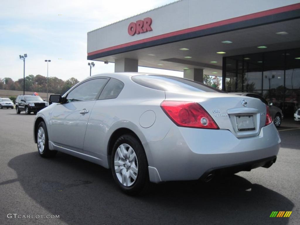 2009 Altima 2.5 S Coupe - Radiant Silver Metallic / Charcoal photo #3