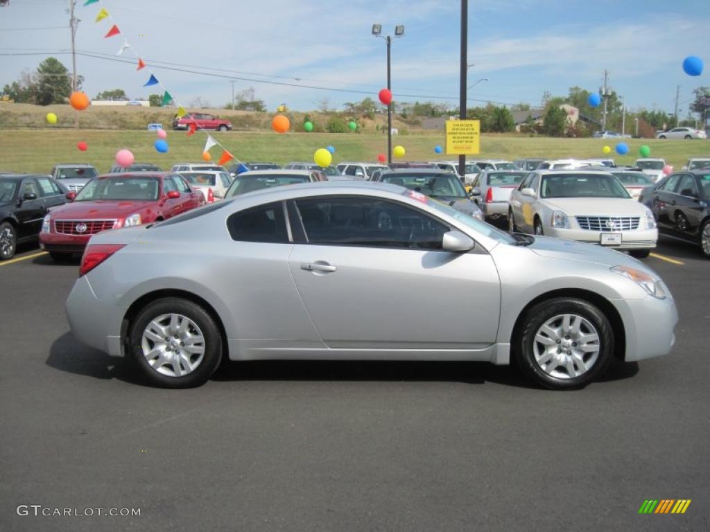 2009 Altima 2.5 S Coupe - Radiant Silver Metallic / Charcoal photo #6