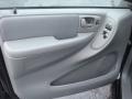 2007 Brilliant Black Crystal Pearl Chrysler Town & Country Touring  photo #17