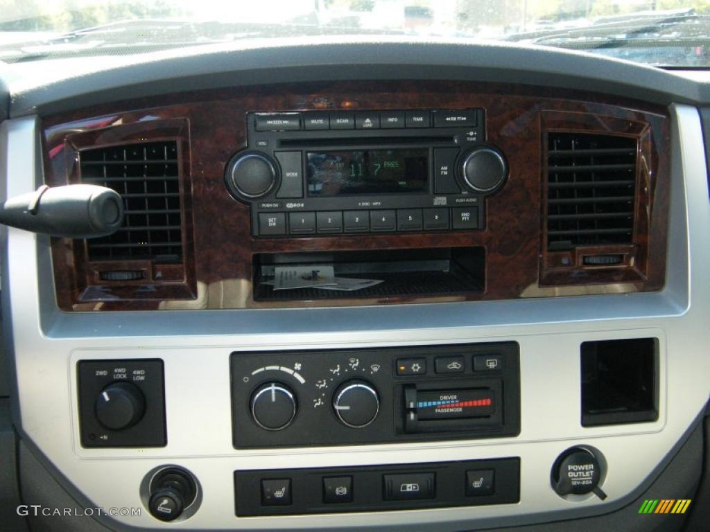 2008 Dodge Ram 3500 Laramie Mega Cab 4x4 Controls Photo #38576048