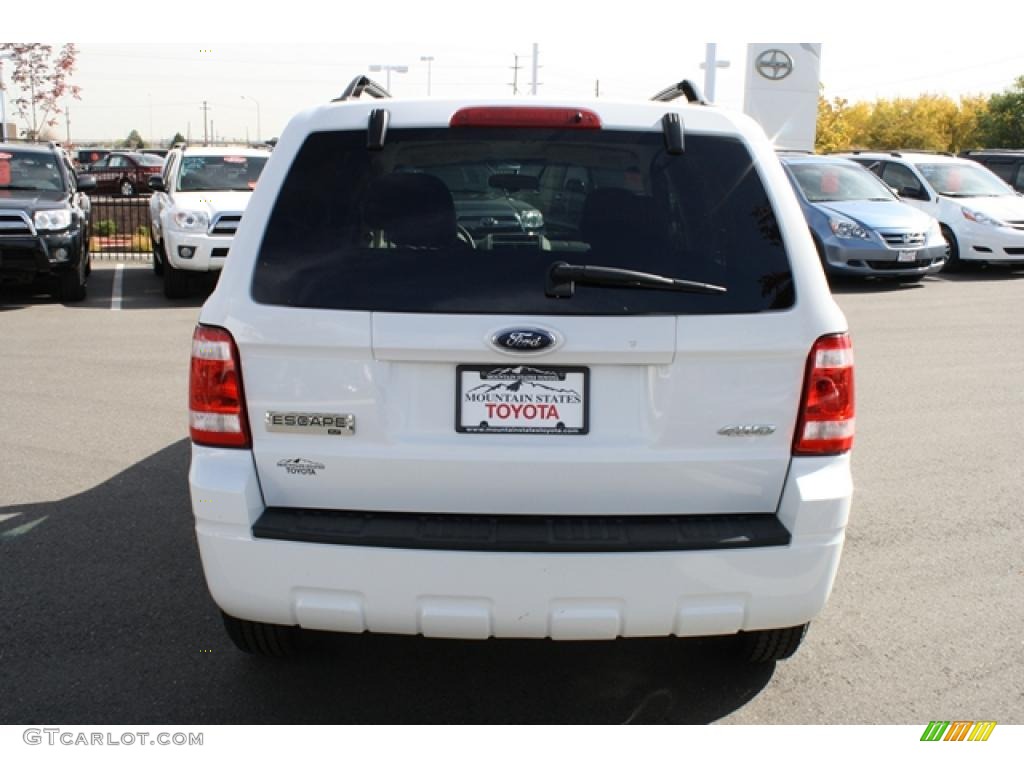 2008 Escape XLT V6 4WD - Oxford White / Stone photo #3