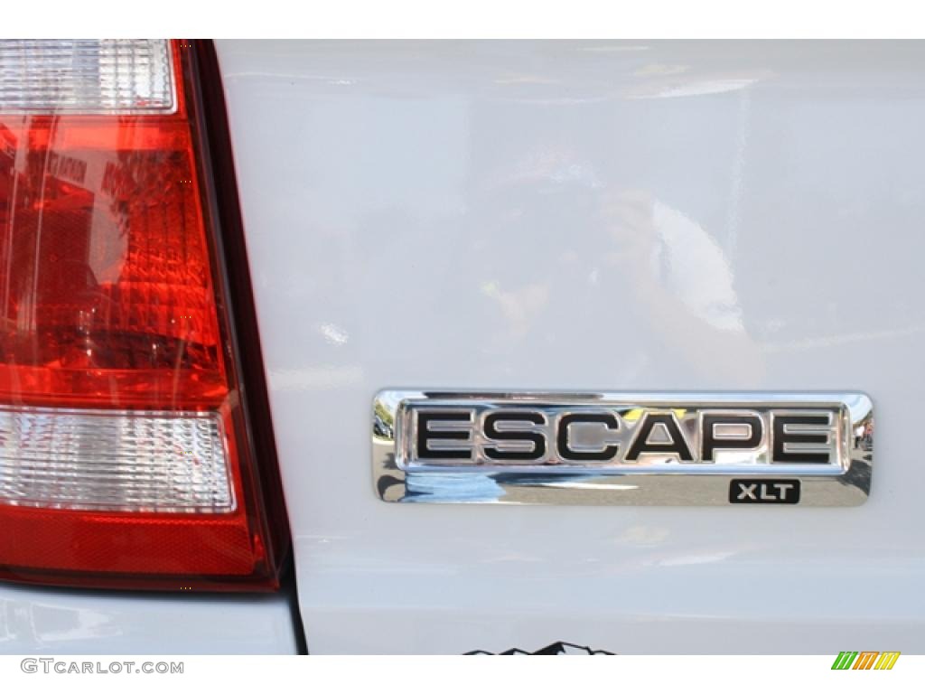 2008 Escape XLT V6 4WD - Oxford White / Stone photo #28