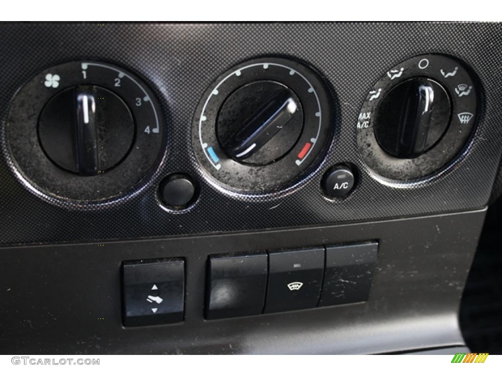 2008 Ford Explorer Sport Trac XLT 4x4 Controls Photo #38576856