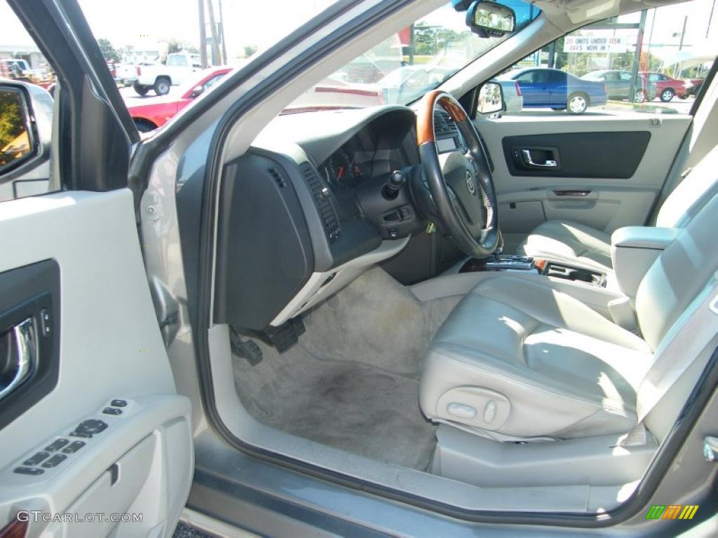 Light Gray Interior 2004 Cadillac SRX V6 Photo #38578604