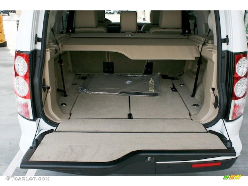 2011 Land Rover LR4 HSE LUX Trunk Photo #38578640