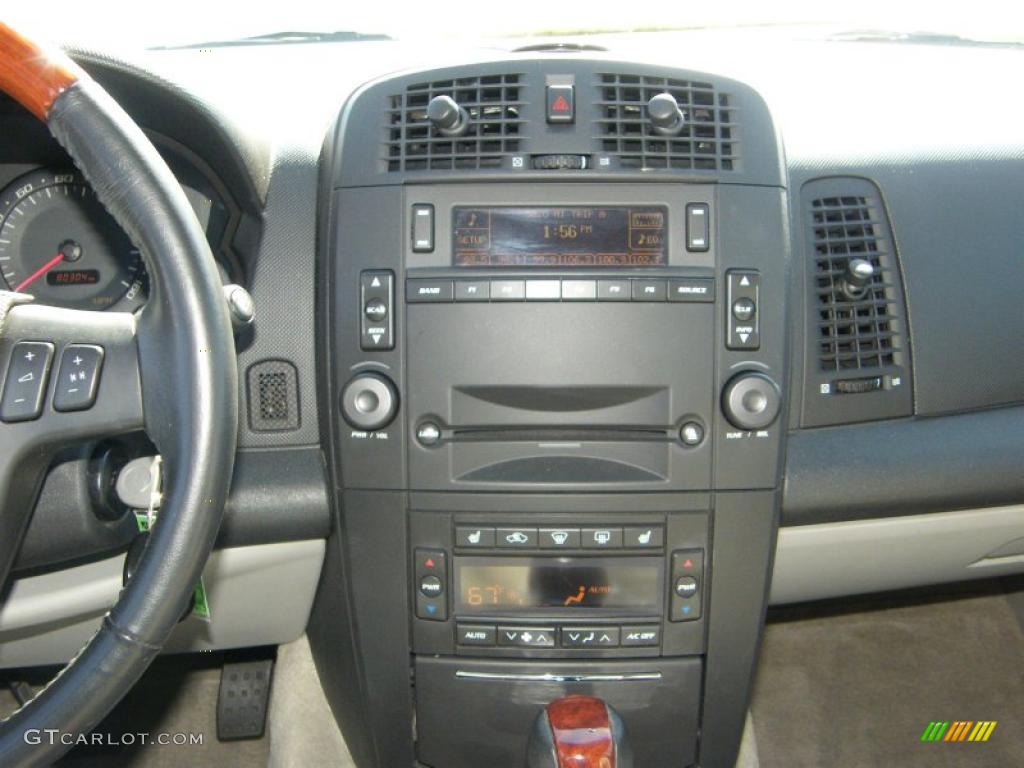 2004 Cadillac SRX V6 Controls Photo #38578712