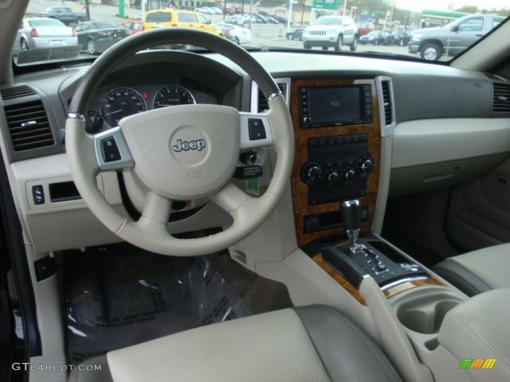 Dark Slate Gray/Light Graystone Interior 2008 Jeep Grand Cherokee Limited 4x4 Photo #38579900