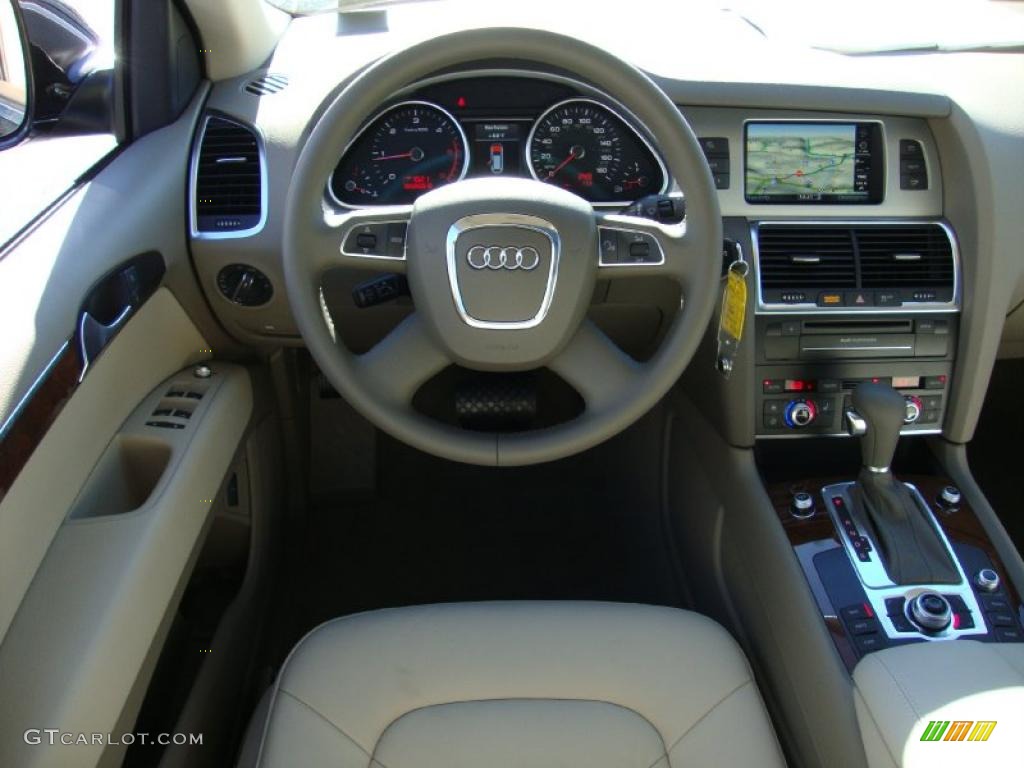 2011 Audi Q7 3.0 TDI quattro Cardamom Beige Steering Wheel Photo #38582352