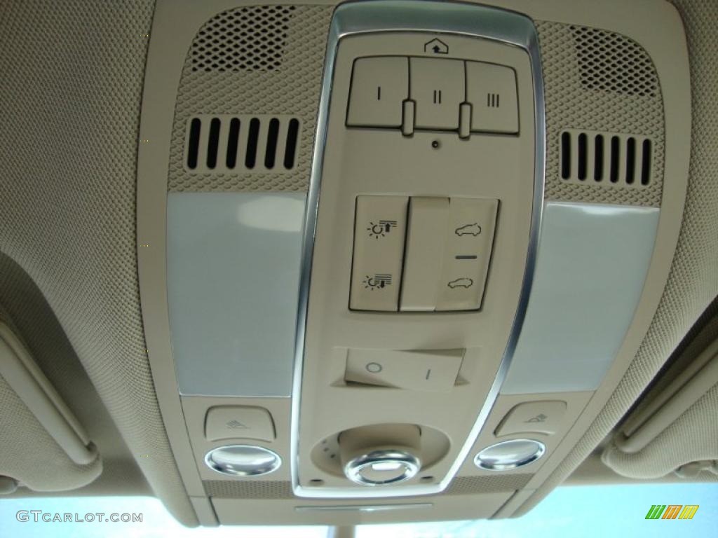 2011 Audi Q7 3.0 TDI quattro Controls Photo #38582475