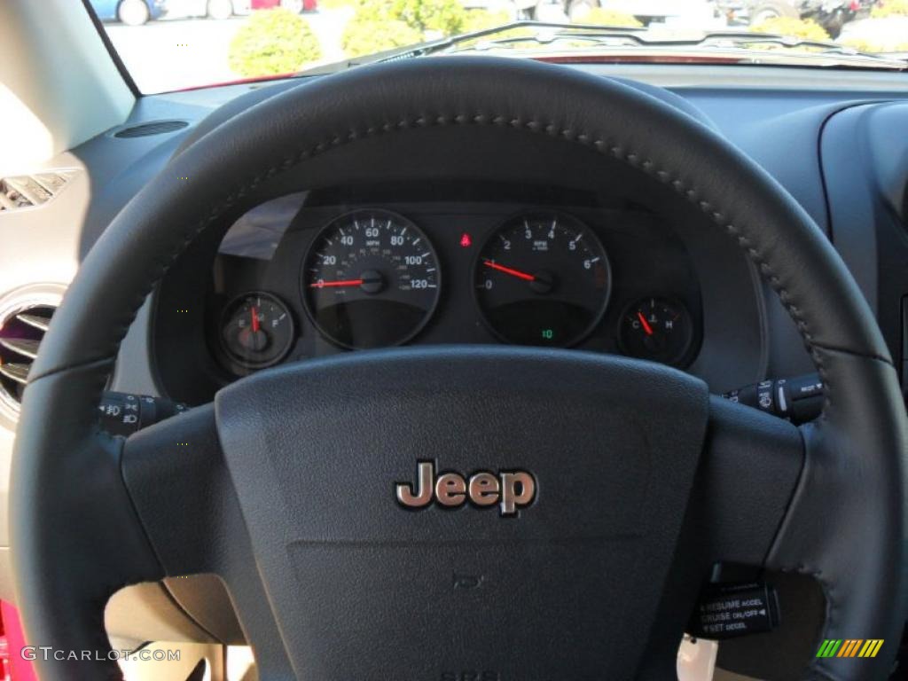 2010 Jeep Compass Latitude Dark Slate Gray/Light Pebble Beige Steering Wheel Photo #38584120