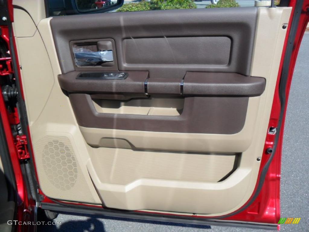 2011 Dodge Ram 1500 SLT Outdoorsman Quad Cab 4x4 Light Pebble Beige/Bark Brown Door Panel Photo #38586565