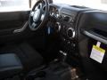 Black - Wrangler Unlimited Sahara 4x4 Photo No. 20