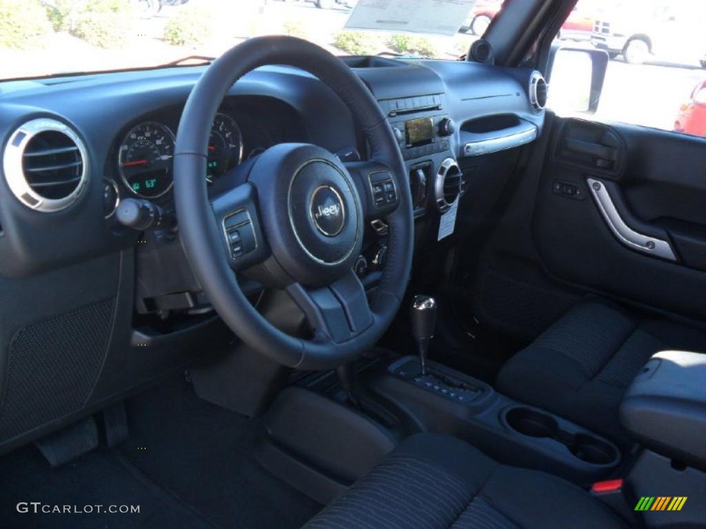 Black Interior 2011 Jeep Wrangler Unlimited Sahara 4x4 Photo #38587805