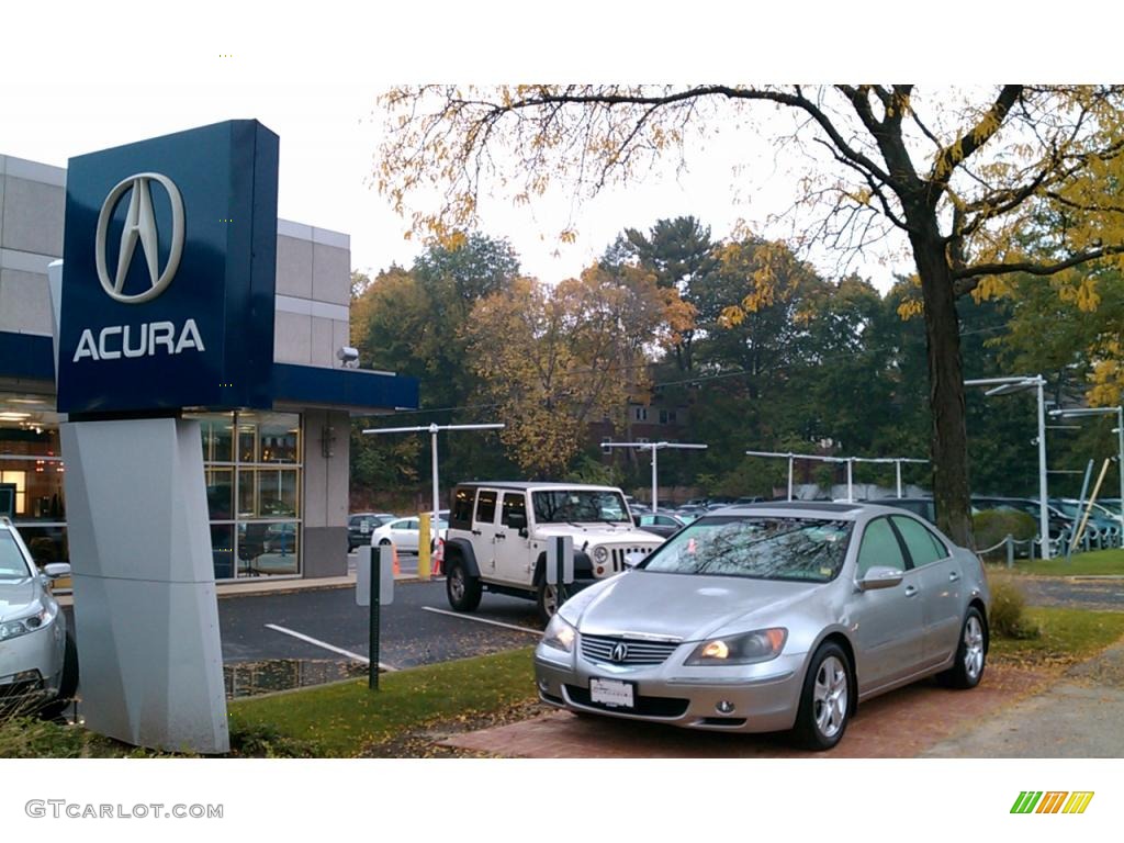 Platinum Frost Metallic Acura RL