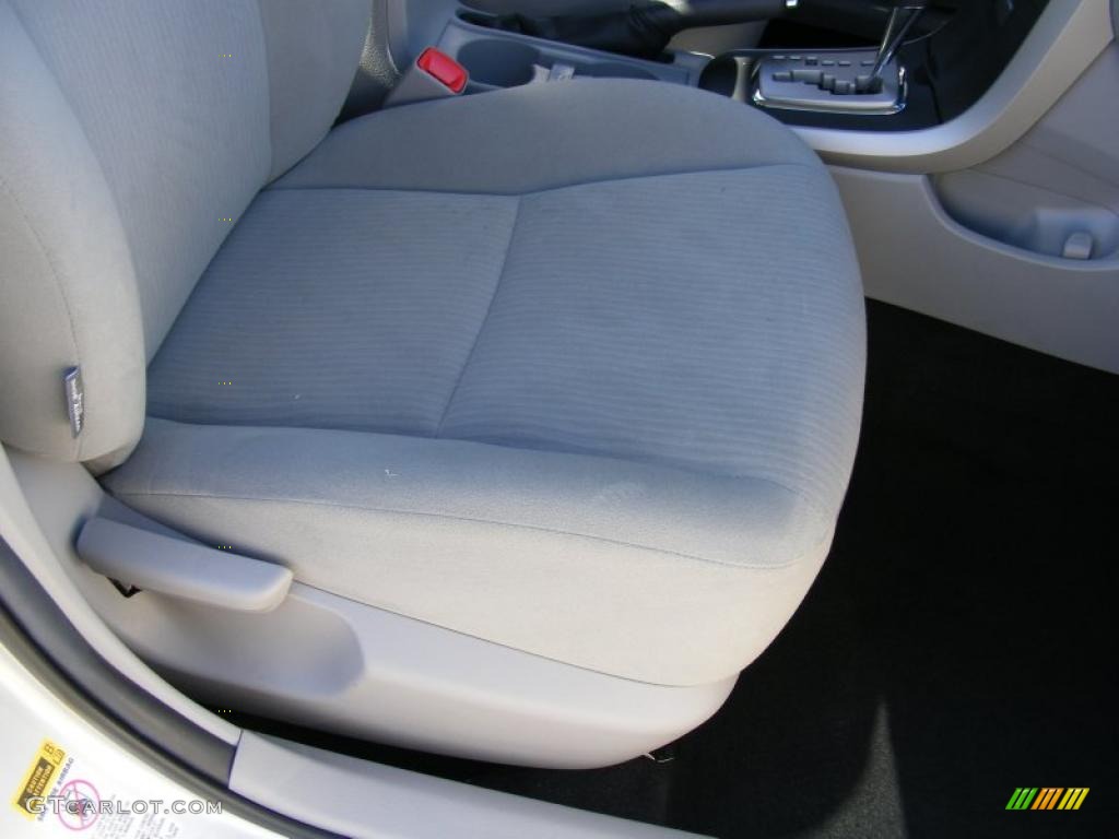 2010 Corolla LE - Classic Silver Metallic / Ash photo #14