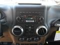 2011 Jeep Wrangler Unlimited Rubicon 4x4 Controls