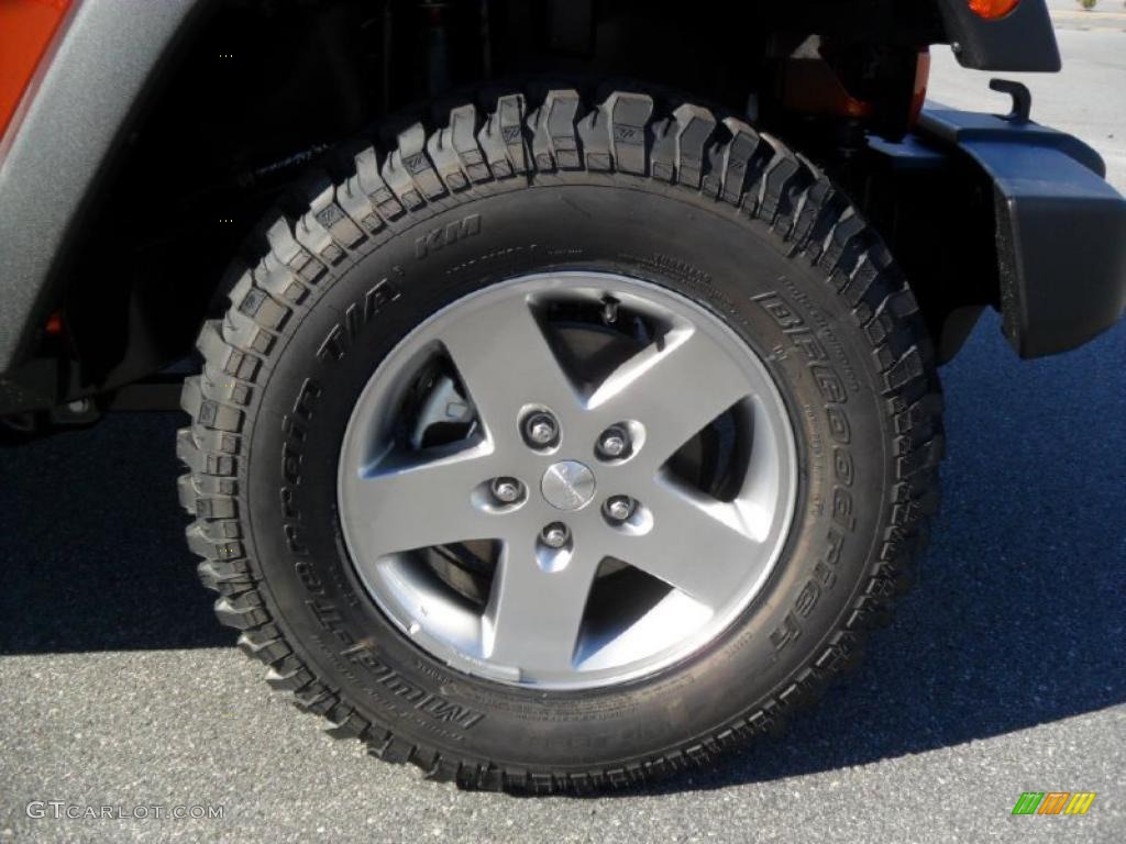 2011 Jeep Wrangler Unlimited Rubicon 4x4 Wheel Photo #38589553