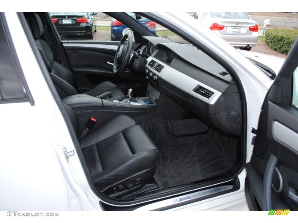 Black Interior 2008 BMW M5 Sedan Photo #38589837