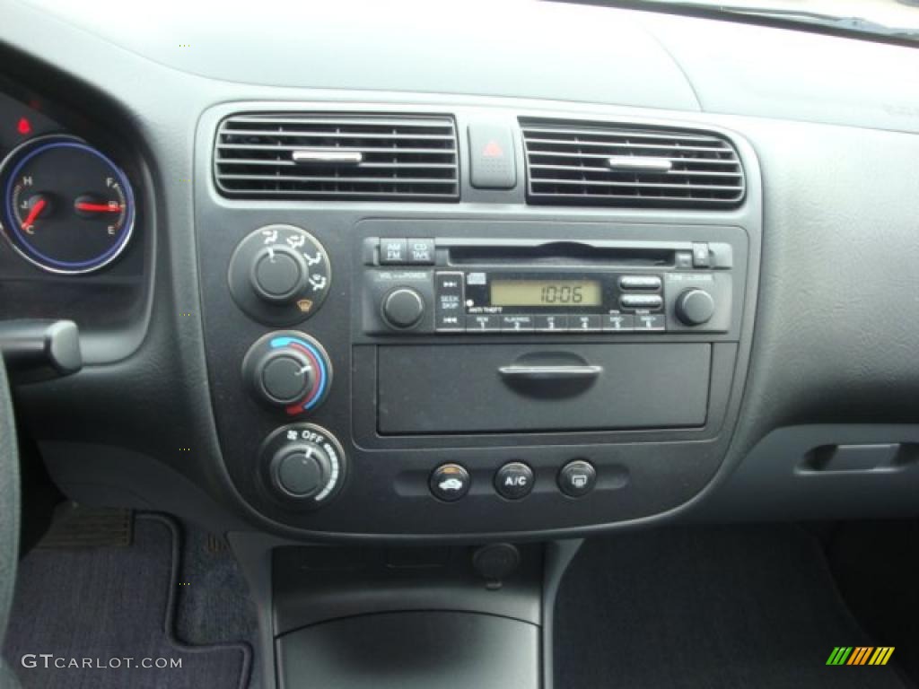 2005 Honda Civic LX Sedan Controls Photo #38591137