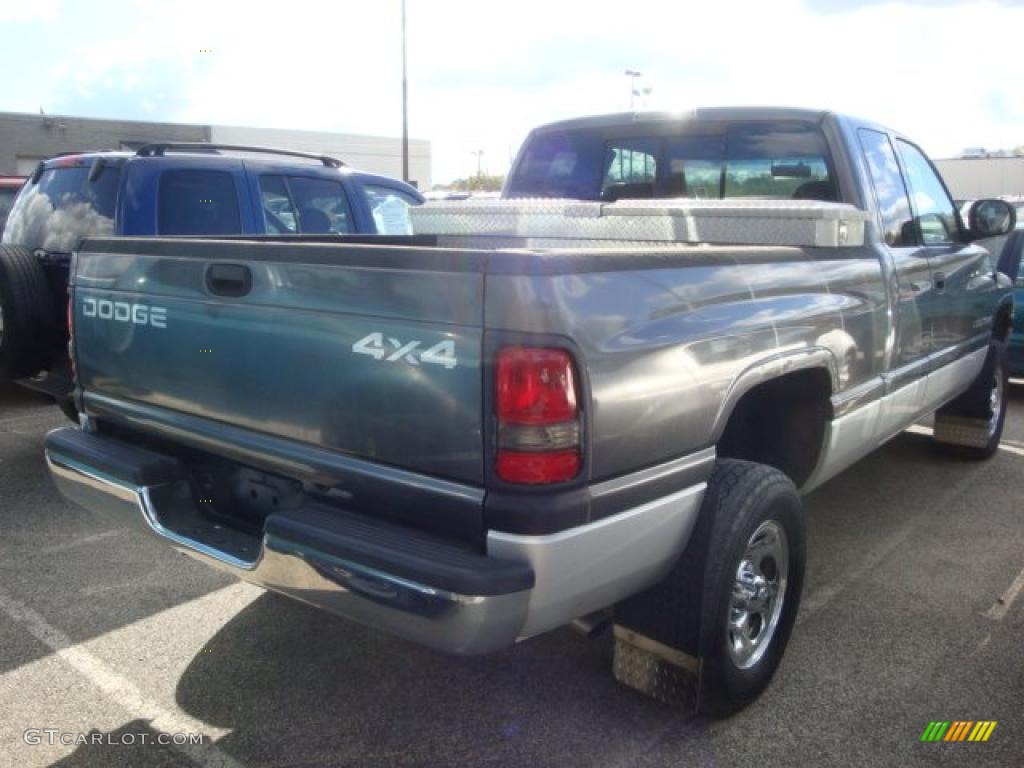 2001 Ram 1500 ST Club Cab 4x4 - Graphite Gray Metallic / Agate photo #2