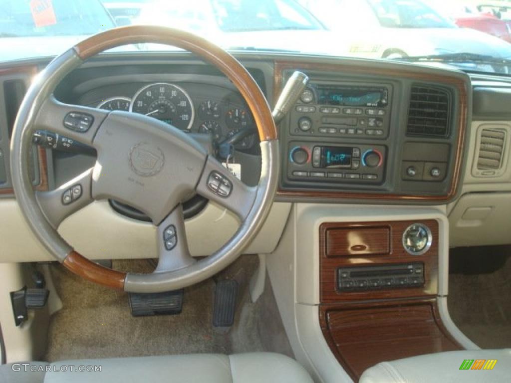 2003 Escalade ESV AWD - Silver Sand / Shale photo #14