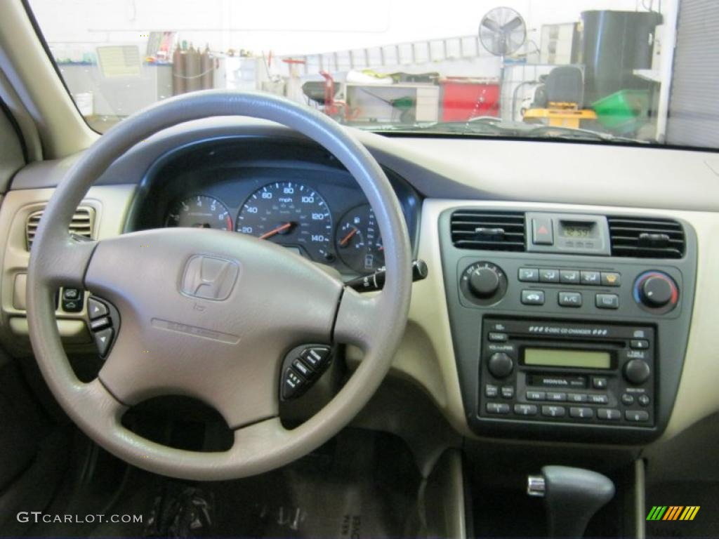 2002 Accord SE Sedan - Noble Green Pearl / Ivory photo #4