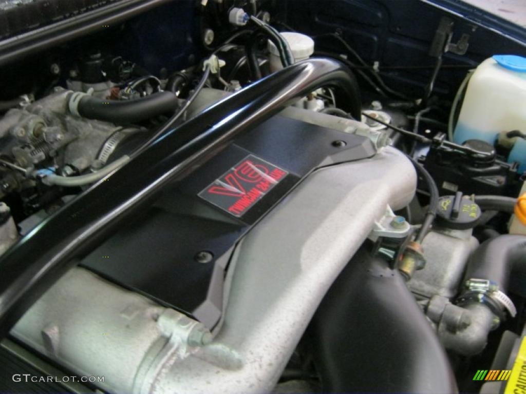 2004 Chevrolet Tracker 4WD 2.5 Liter DOHC 24-Valve V6 Engine Photo #38595053