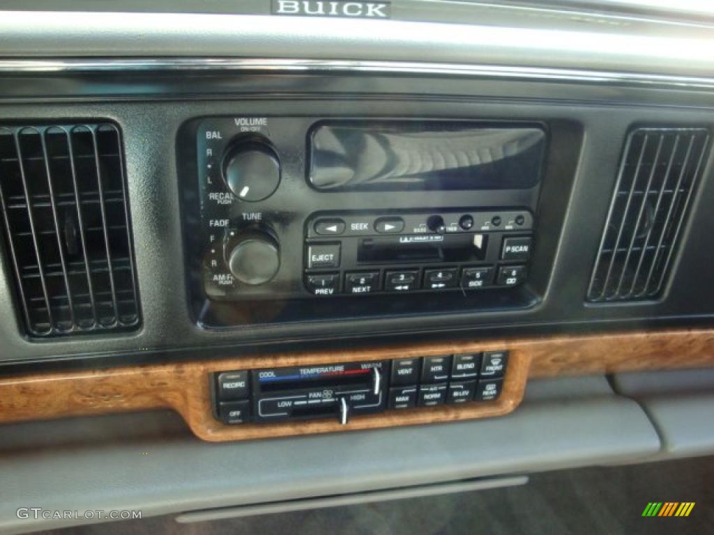 1995 Buick LeSabre Custom Controls Photo #38595222