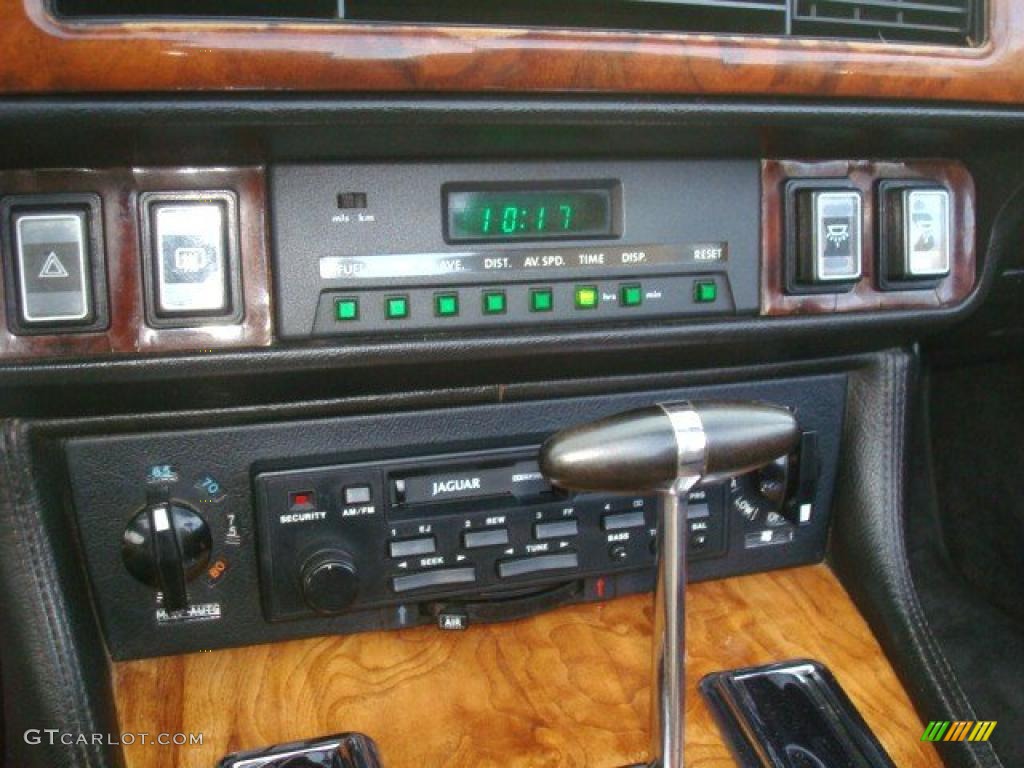 1989 Jaguar XJ XJS V12 Convertible Controls Photo #38596689