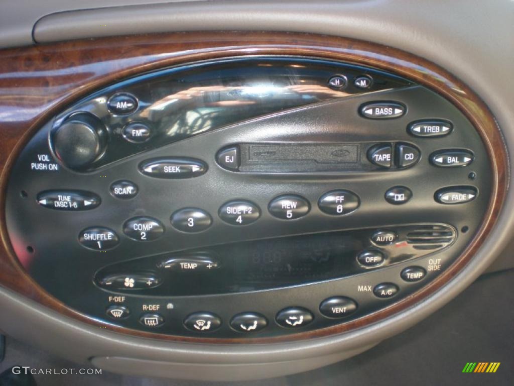 1999 Mercury Sable LS Sedan Controls Photo #38596857