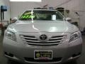 Titanium Metallic - Camry XLE Photo No. 18