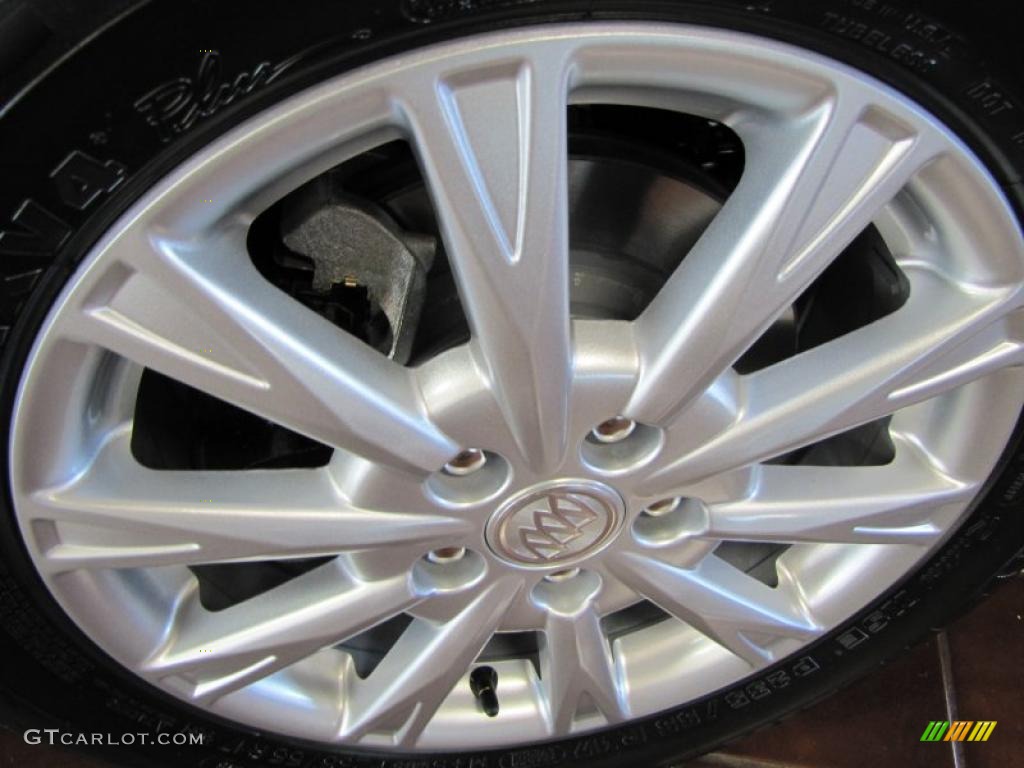 2011 Buick Lucerne CX Wheel Photo #38600217