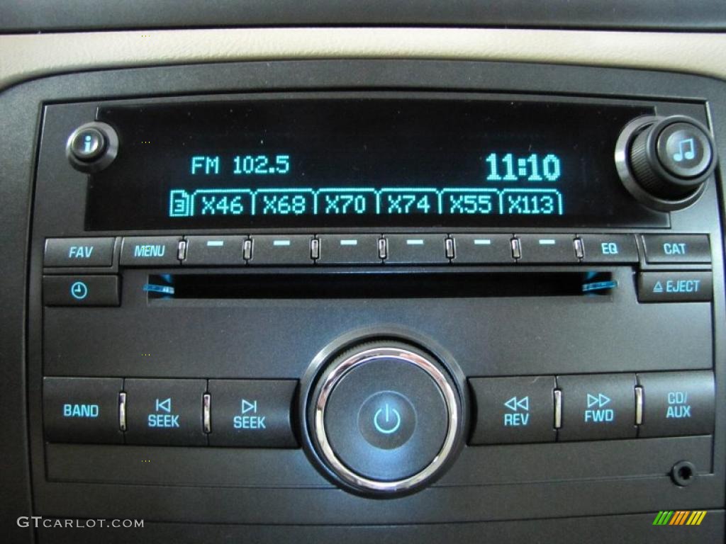 2011 Buick Lucerne CX Controls Photo #38600349