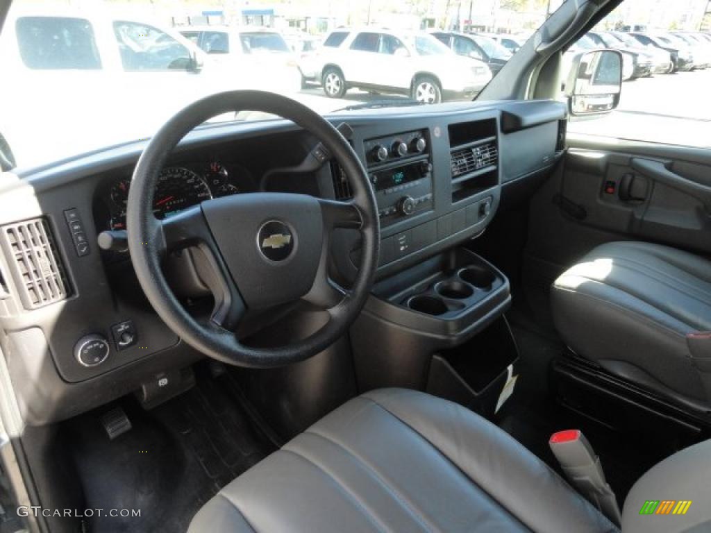 Medium Pewter Interior 2010 Chevrolet Express 2500 Work Van Photo #38602517