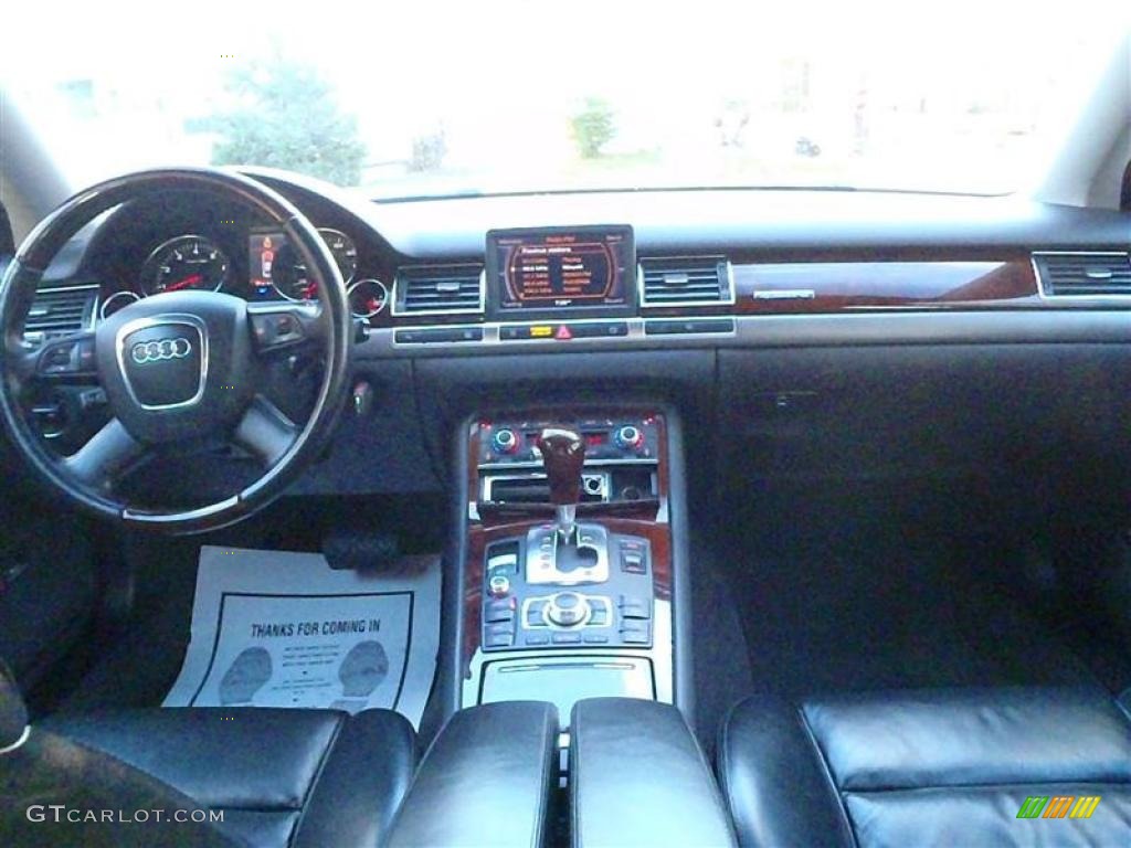 2006 Audi A8 4.2 quattro Black Dashboard Photo #38605241