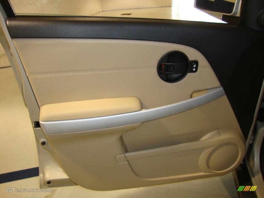 2009 Chevrolet Equinox LT Light Cashmere Door Panel Photo #38606829