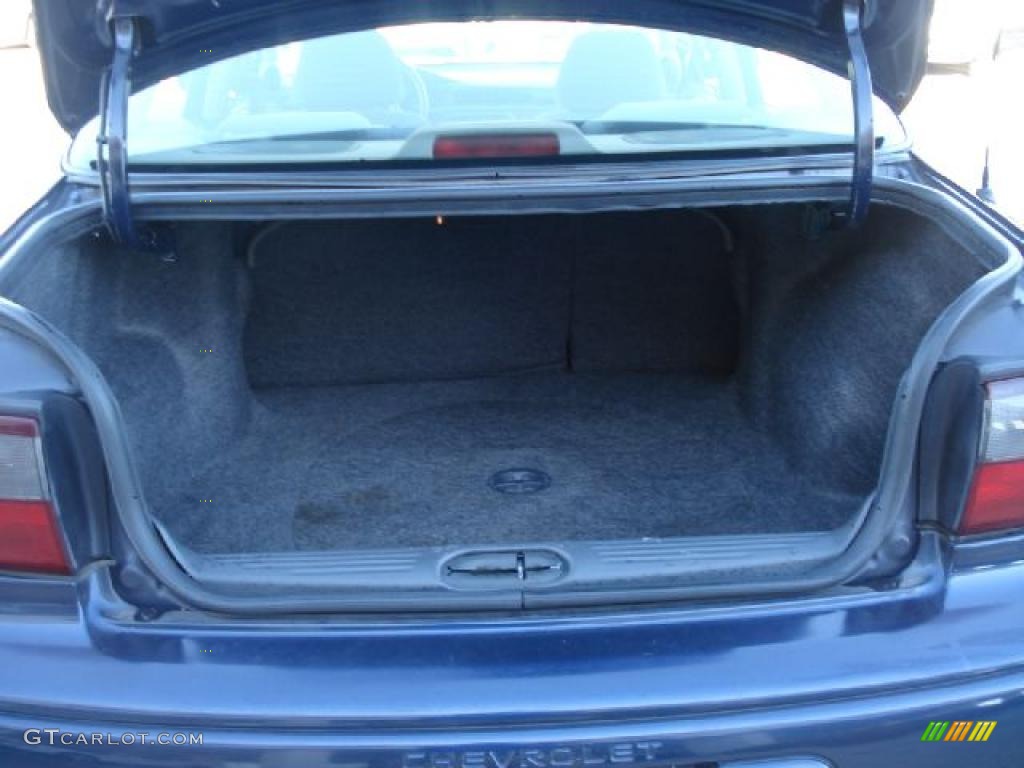 2001 Chevrolet Malibu Sedan Trunk Photos