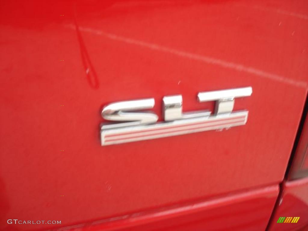 2005 Ram 1500 SLT Regular Cab - Flame Red / Dark Slate Gray photo #27