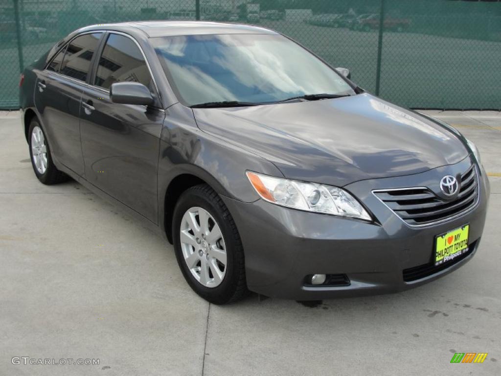 2007 Camry XLE - Magnetic Gray Metallic / Ash photo #1